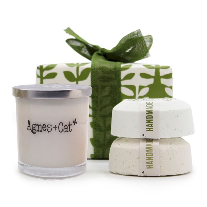 Caja de Regalo con Vela y Bombas de Baño - White Fig & Fellberry