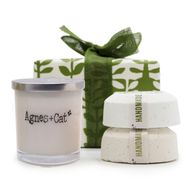 Caja de Regalo con Vela y Bombas de Baño - White Fig & Fellberry