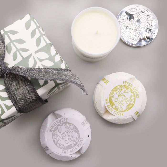Caja de Regalo con Vela y Bombas de Baño - Windermere & Fresh Citrus