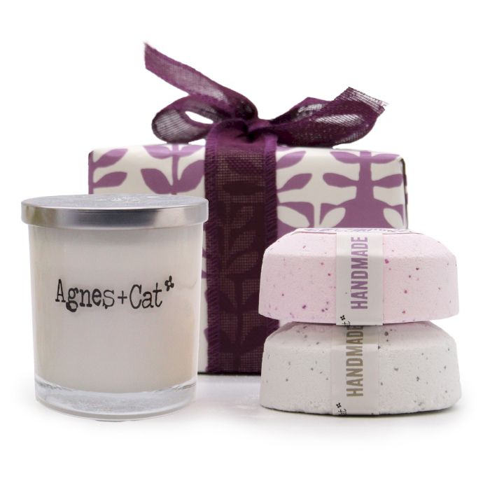 Caja de Regalo con Vela y Bombas de Baño - Provence & Tea and Roses